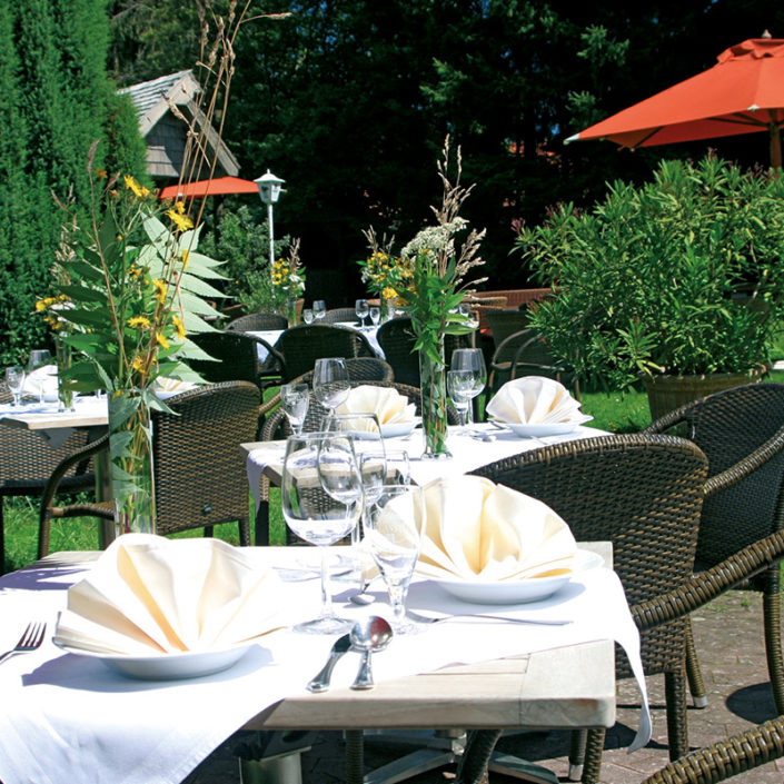 Taufstein Garten